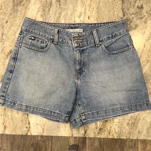 Tommy Hilfiger shorts size 6